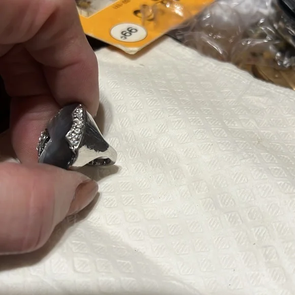 Ring - Picture 2 of 3